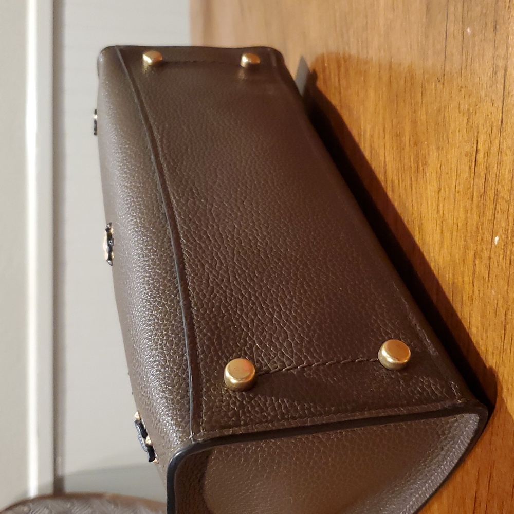 Like NEW Coach Charlie 28 Carryall With Scattered Rivets - Picture 8 of 14